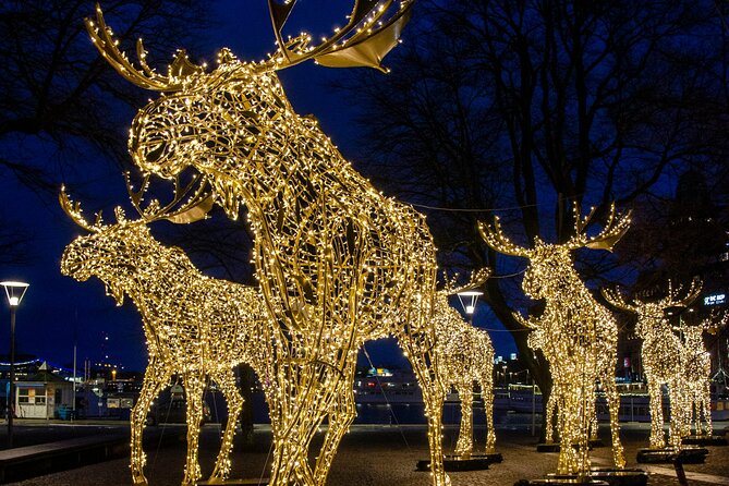 Guided Stockholm Christmas Tour - Strolling Prästgatan and Old Town Streets Like a Local