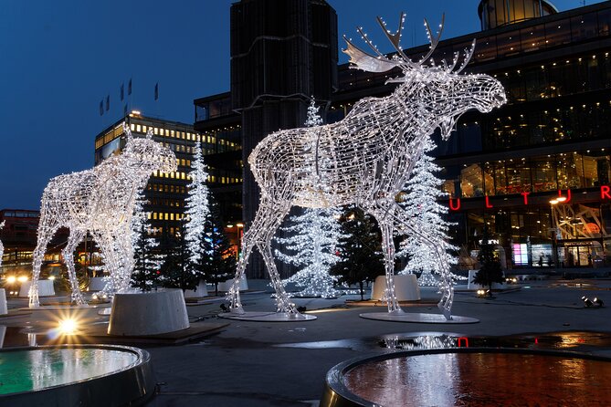 Guided Stockholm Christmas Tour - Gamla Stan Traditions: Stortorget, Tomten, and Dalarna Horses