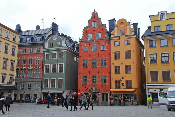 Private 90-Minute Walking Tour in Stockholm - Meeting at Stortorget: the easiest starting point mindset