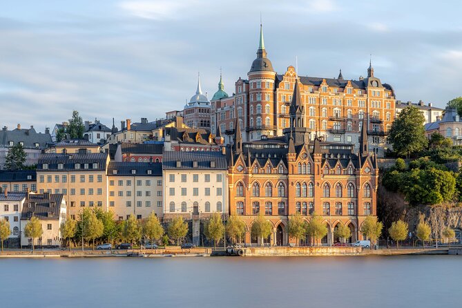 Private Golden Hour Photo Walk in Stockholm - What the private coaching feels like (and why Julien’s style earns repeat thumbs-ups)