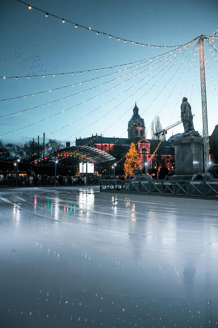 Stockholm: Christmas Markets & Lights Guided Walking Tour - Old Town Christmas Markets: Lights, Trees, and the Market Story