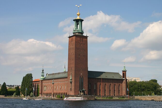 Stockholm Must See: City Hall, Gamla Stan and Vasa Museum - Key Things You’ll Notice