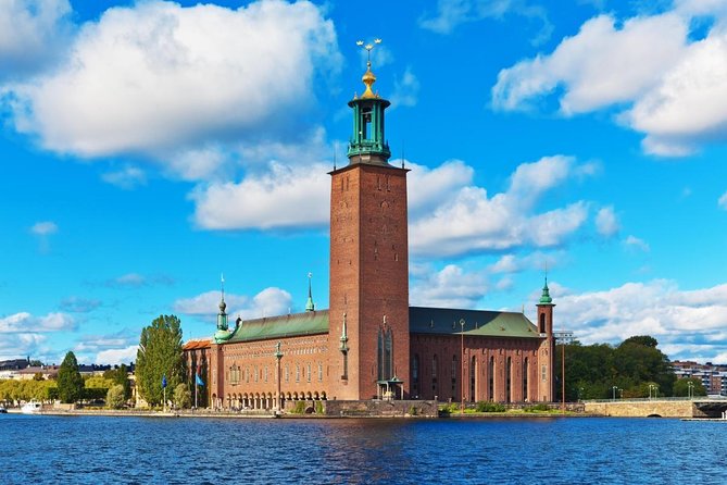 Stockholm Old Town Private Walking Tour - Key highlights worth showing up for