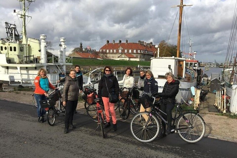 Stockholm : Old Town private Walking Tour with a guide - Key highlights at a glance