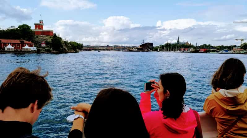 Stockholm: Old Town Walking Tour and the Vasa Museum - Royal Palace photo stop: big, formal, and worth framing