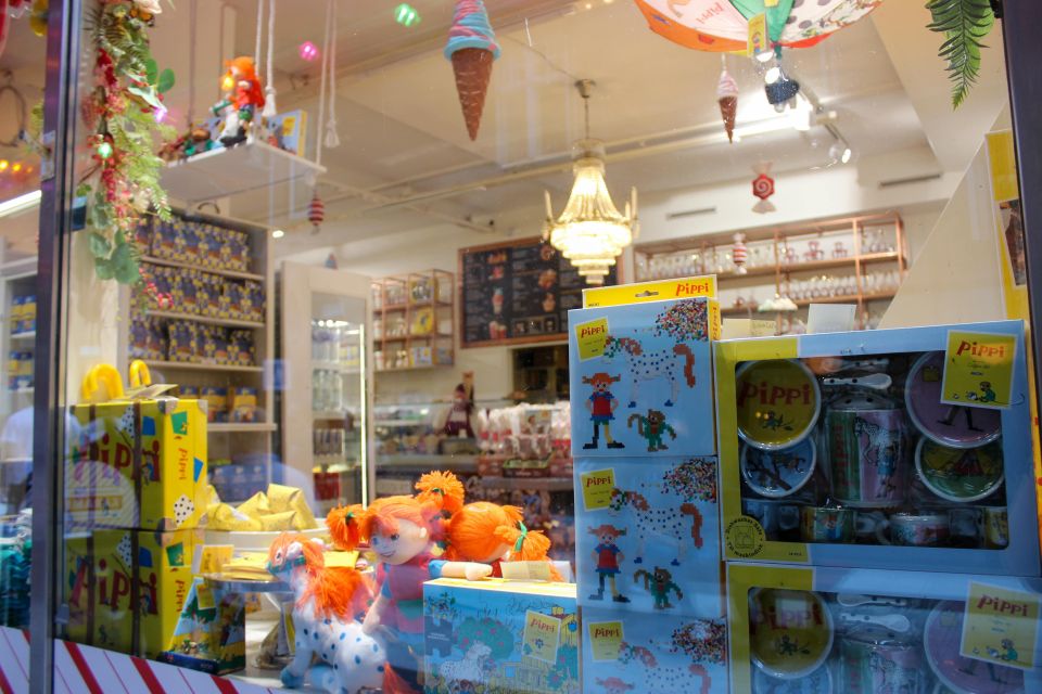 Stockholm: Personalized Guided Tour for Families - Guides, languages, and why tailoring matters