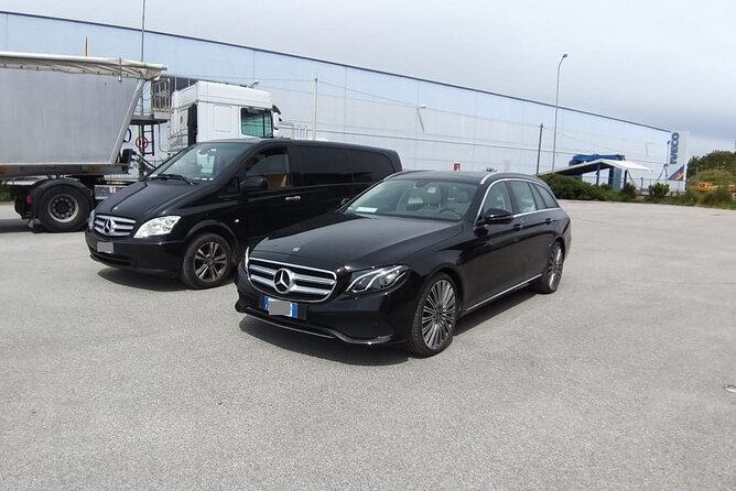 Stockholm Port to Stockholm hotels - Arrival Private Transfer - Air-Conditioned Comfort and Clean Cars for a Quick Ride