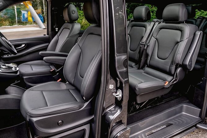 Stockholm- Private transfer to/from Arlanda Airport and city - The actual ride: comfort, assistance, and small inclusions that add up