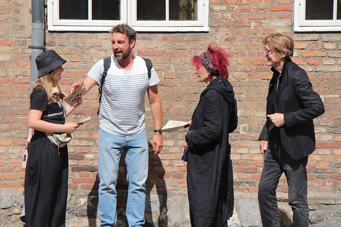 Stockholm Self-Guided Murder Mystery Tour by the Royal Palace - The 1.5-Kilometer Walk Through Old Town (About 1h 30m)