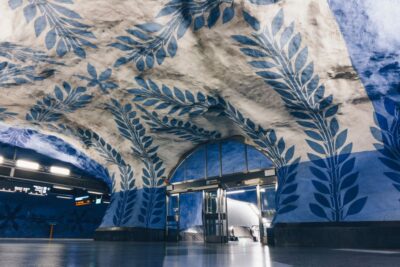 Stockholm: Underground Metro Art Ride with a Local Guide - How the 1.5–2 Hour Route Works in Real Life
