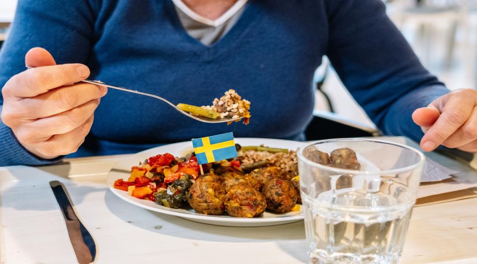 Swedish Beer Tasting Tour in Stockholm Old Town Pubs - Gamla stan and Swedish beer: why these pubs fit together