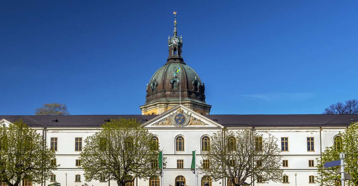 World War II Stockholm Old Town Walking Tour and Army Museum - Meeting at Lars Johan Hierta Monument: Press freedom meets war politics